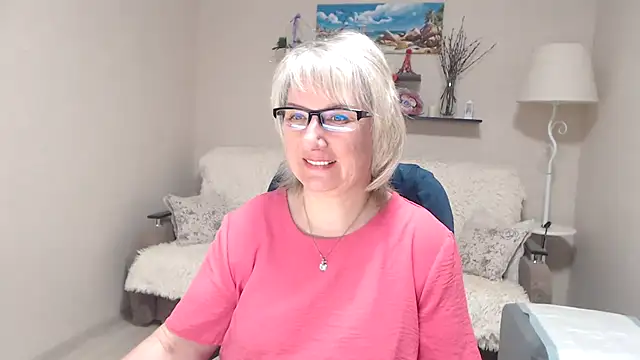 Snapshot of FleurMays chatting on April 23, 2026, 7:04 am FleurMays online show from April 23, 2026, 7:04 am