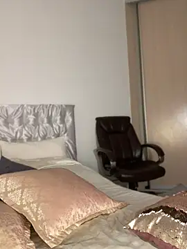 Snapshot of Goddess_Squirt_ chatting on July 8, 2026, 11:49 pm Goddess Squirt online show from July 8, 2026, 11:49 pm