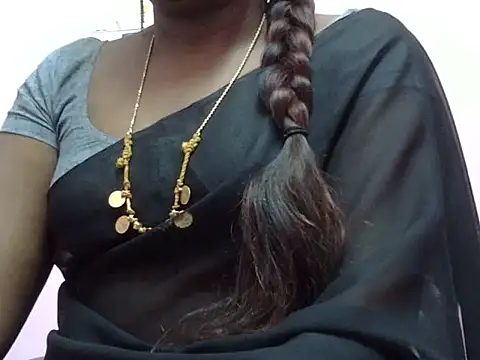 Hot akshara online show from December 19, 2025, 10:23 pm