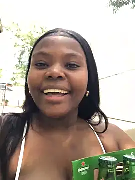 Snapshot of SexyAngeliqua chatting on February 27, 2025, 10:11 am SexyAngeliqua online show from February 27, 2025, 10:11 am