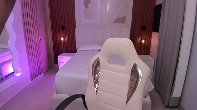 Leah Sweetie online show from October 31, 2025, 10:23 am