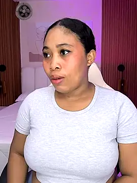 Leah Sweetie online show from October 22, 2025, 10:15 am