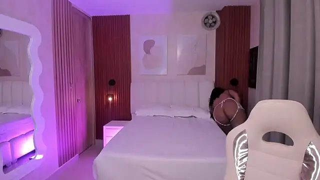 Leah Sweetie online show from October 8, 2025, 10:17 am