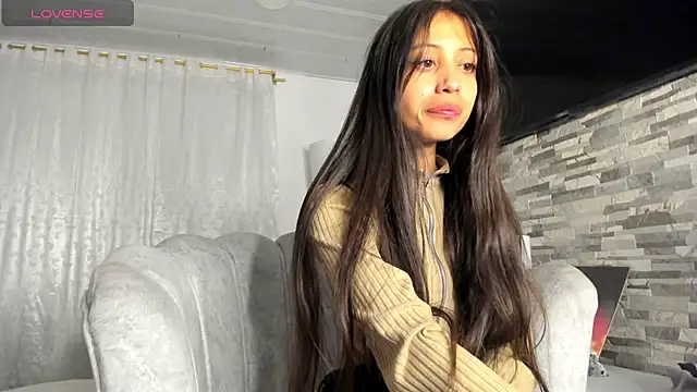 Loren parissi online show from March 12, 2025, 3:13 am