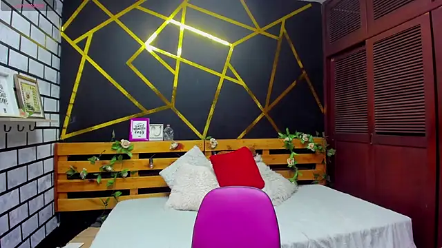 kathina giraldo online show from October 22, 2025, 1:10 pm