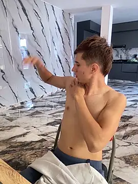 oliver Lz online show from November 4, 2025, 12:53 pm