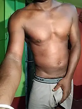 Hunter boy9 online show from April 11, 2026, 11:41 pm