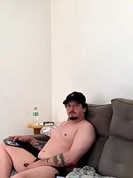 GabeHian1903 online show from October 19, 2025, 12:08 pm