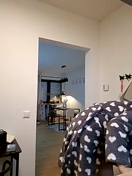 Jujuicy 97 online show from October 26, 2025, 7:09 am