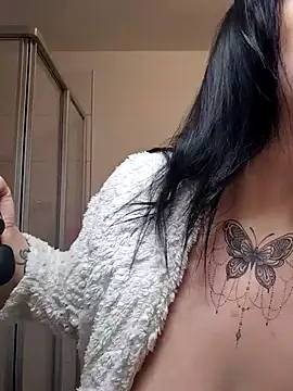 Snapshot of Jujuicy_97 chatting on March 28, 2026, 5:58 pm Jujuicy 97 online show from March 28, 2026, 5:58 pm