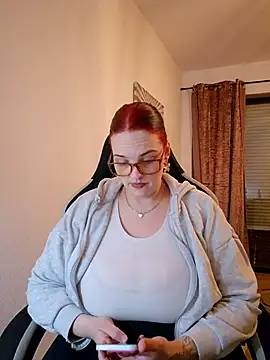 Jujuicy 97 online show from March 1, 2026, 8:09 pm