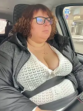 Snapshot of Tania-myr87_ZD chatting on December 6, 2024, 5:47 am Tania-myr87 ZD online show from December 6, 2024, 5:47 am