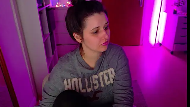 jenna-sxy19 online show from November 3, 2025, 5:27 pm