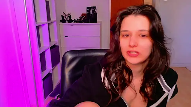 Snapshot of jenna-sxy19 chatting on March 17, 2025, 6:21 pm jenna-sxy19 online show from March 17, 2025, 6:21 pm