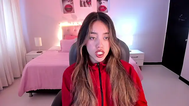  Charlotte evans 1 online show from February 1, 2026, 2:26 pm