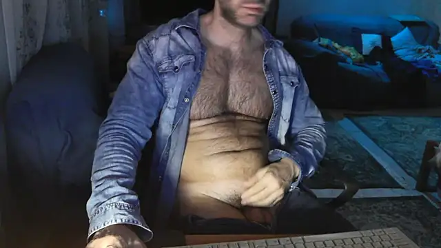 TebaldHot online show from October 9, 2025, 1:33 pm