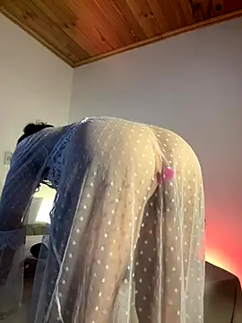 Snapshot of paula_perez09 chatting on October 4, 2025, 4:14 am paula perez09 online show from October 4, 2025, 4:14 am