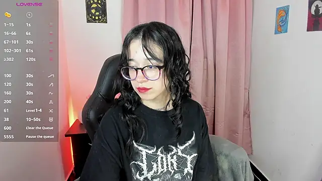 Snapshot of indra_cam chatting on February 26, 2026, 3:39 am indra cam online show from February 26, 2026, 3:39 am