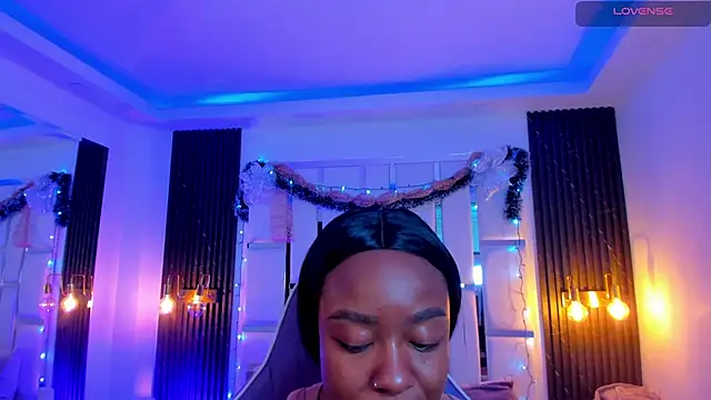 mia schwarz online show from December 15, 2025, 10:04 pm