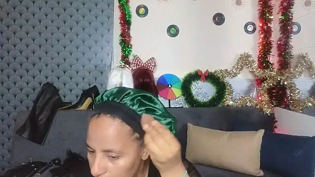 CleopatraYourRoyalAffair online show from December 15, 2024, 12:38 pm