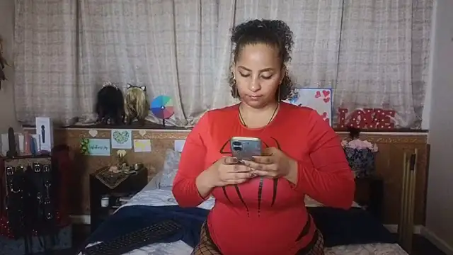 CleopatraYourRoyalAffair online show from February 28, 2025, 8:18 pm