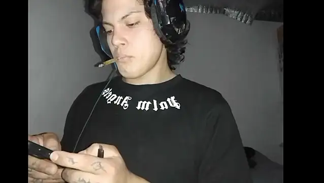 Xtrem3HARDxxx online show from November 21, 2025, 4:33 am