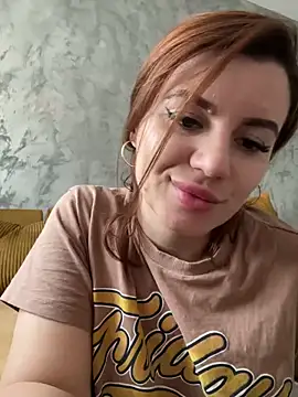 Snapshot of MayaMR chatting on February 10, 2025, 2:48 pm MayaMR online show from February 10, 2025, 2:48 pm