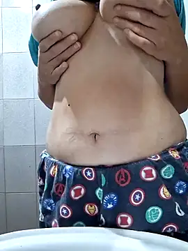 Sweet-diamondxxx online show from October 19, 2025, 11:57 am