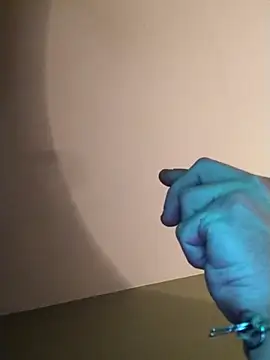 kikiwonderbar online show from October 11, 2025, 11:50 pm