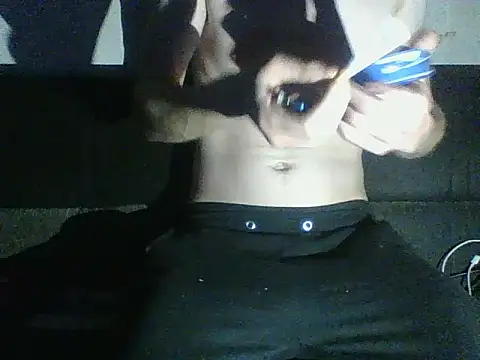 manuelsixnine01 online show from May 10, 2026, 4:09 pm