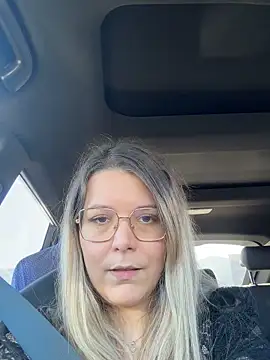 EmyLana online show from February 15, 2025, 10:33 am