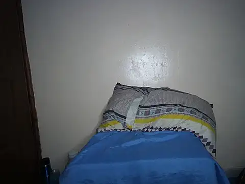 shante001 online show from October 24, 2025, 1:21 pm