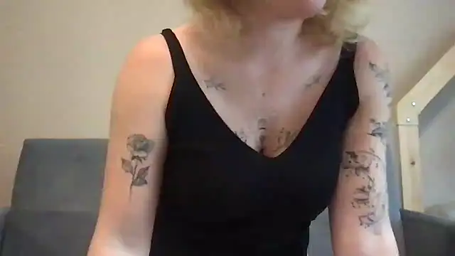 DirtyAlexIs online show from October 21, 2025, 8:25 am