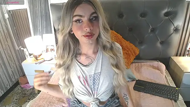 Snapshot of amapola_hs chatting on October 3, 2025, 10:22 pm amapola hs online show from October 3, 2025, 10:22 pm