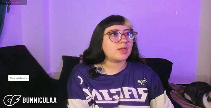 Snapshot of larissa01_ chatting on February 17, 2026, 9:23 pm larissa01 online show from February 17, 2026, 9:23 pm