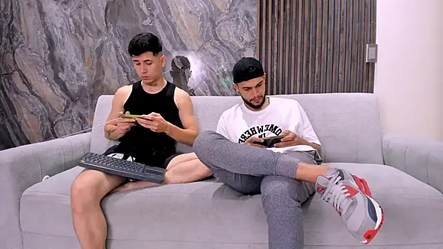 hot day online show from February 27, 2025, 1:19 am