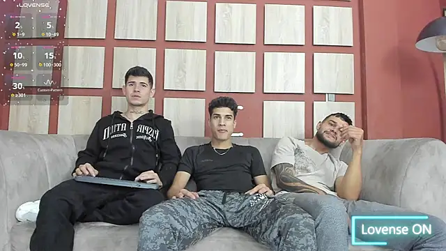 hot day online show from March 13, 2025, 1:54 am