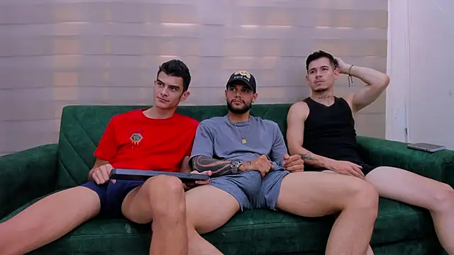 hot day online show from September 9, 2025, 9:13 pm