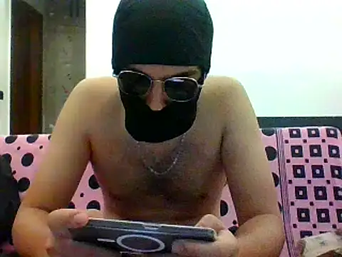 DelhiDick69 online show from May 28, 2026, 5:19 pm