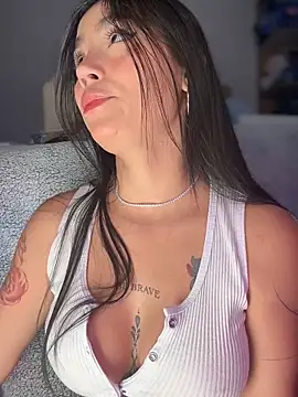 -Loren- online show from December 2, 2025, 11:23 am