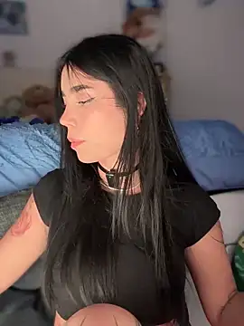 -Loren- online show from October 16, 2025, 11:29 am