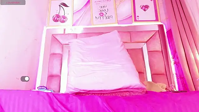 Doll IvannaTs online show from April 13, 2026, 7:23 am