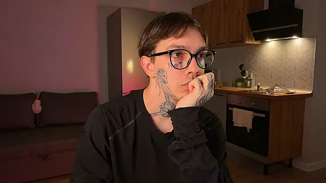 anahori  simon online show from October 17, 2025, 11:28 pm