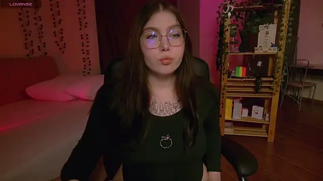 Arizonaa Muse online show from November 22, 2025, 2:21 am