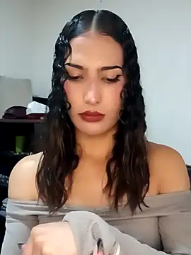 Lanna hott  online show from March 18, 2025, 7:33 pm