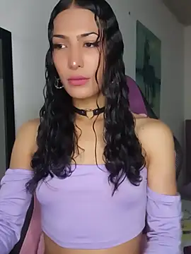 Lanna hott  online show from May 19, 2026, 11:28 am