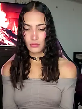 Lanna hott  online show from October 18, 2025, 11:18 pm