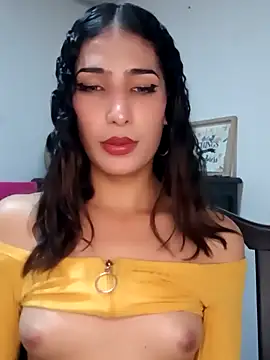 Lanna hott  online show from March 14, 2025, 11:00 pm