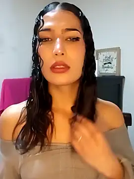 Lanna hott  online show from March 18, 2025, 1:01 pm