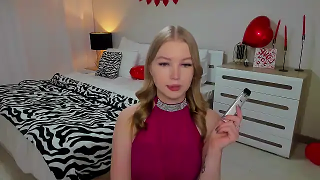 shy  lady online show from February 14, 2025, 2:33 pm